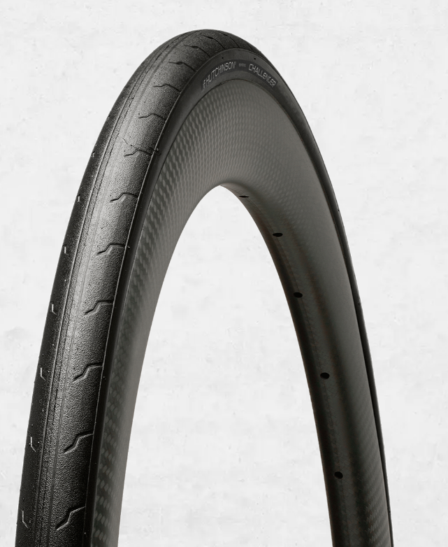 [PV703911] **HUTCHINSON CHALLENGE TYRE 700 x 25C